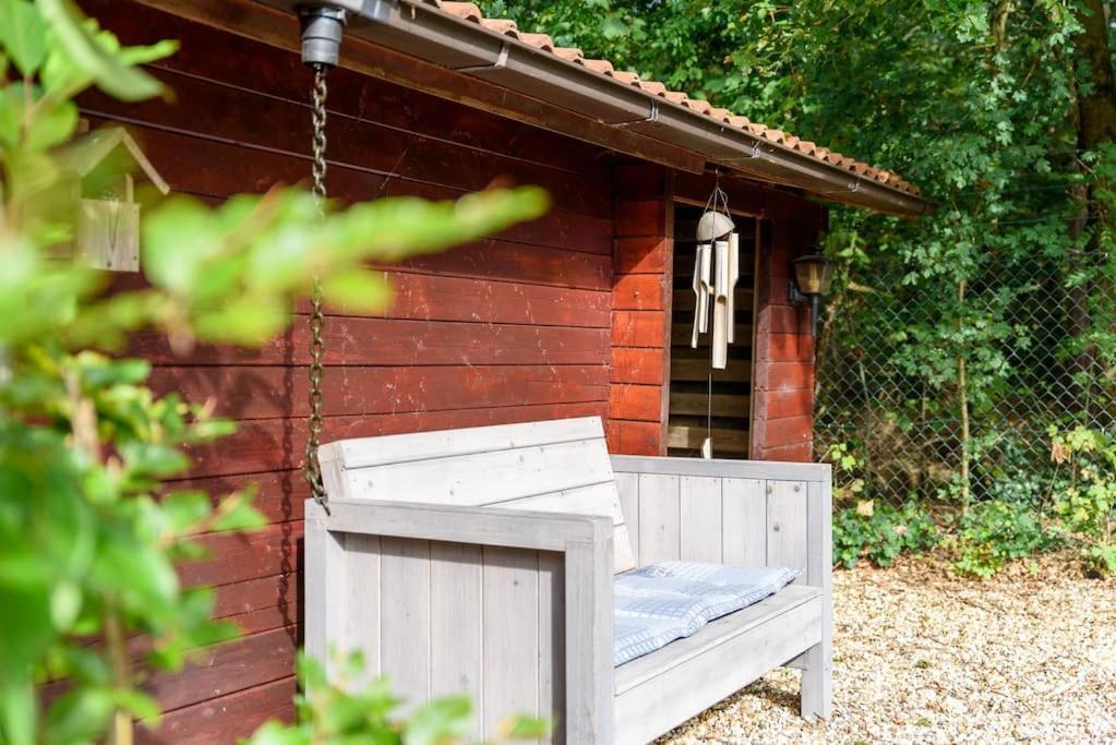 Spacious Wooden Cottage With Infra-Red Sauna At Veluwe Putten Buitenkant foto